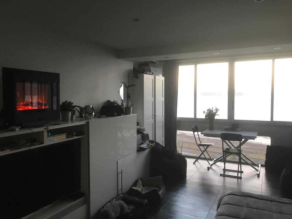 Apartamento T2 Les Pieds Dans L Eau Vue Mer Six-Fours-les-Plages Exterior foto